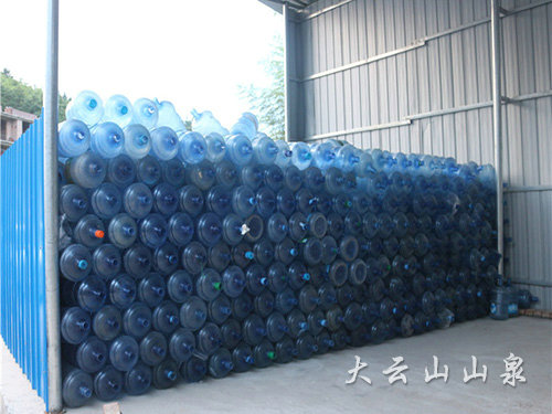 饮水桶