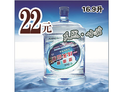 一线天山泉